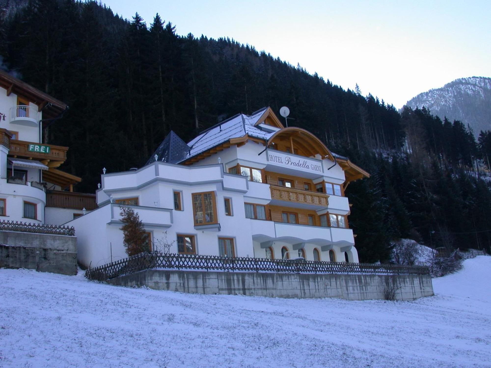 Hotel Garni Pradella Ischgl Exterior foto